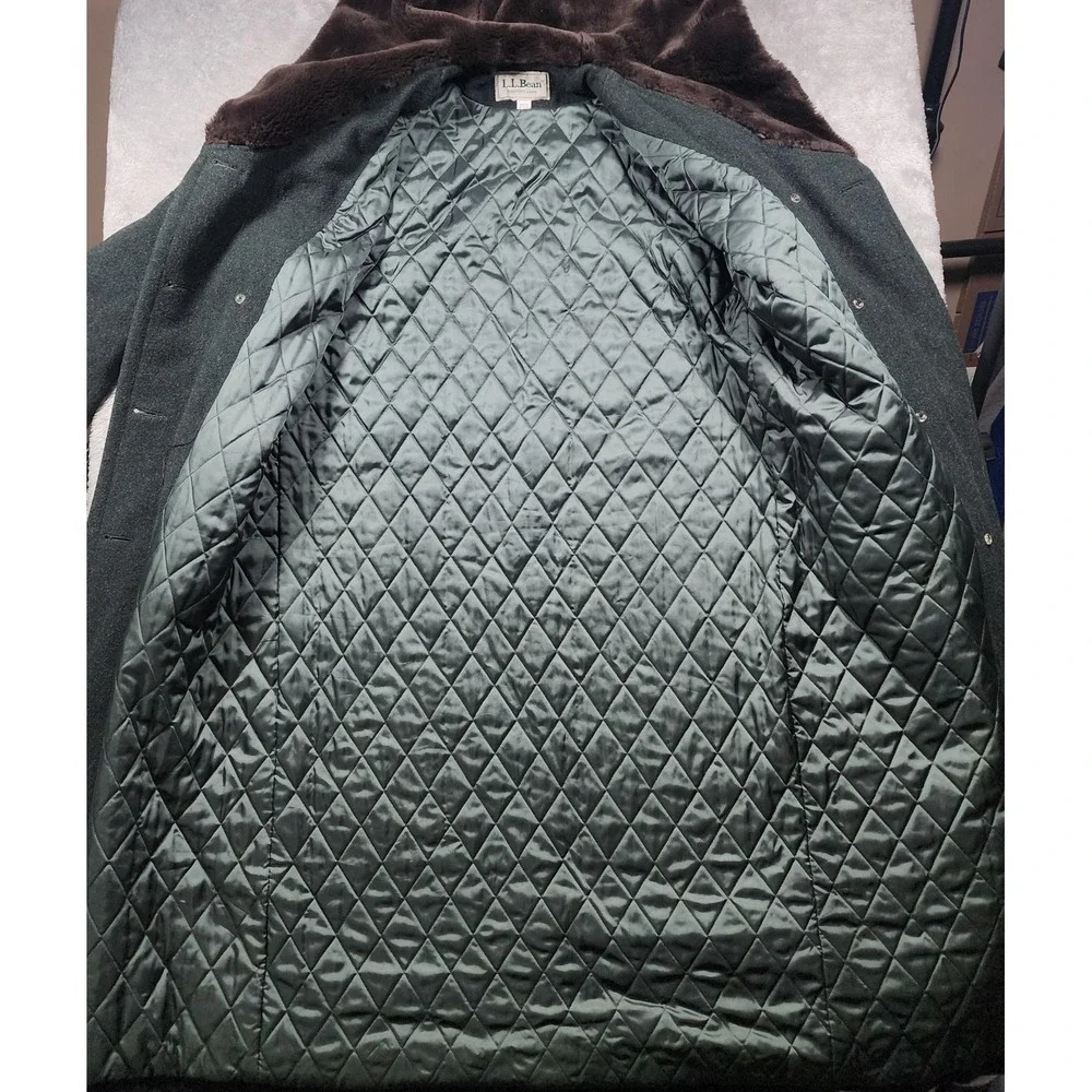Vintage LL Bean Coat Womens 8 Green Wool Hooded Toggle Fur Trim Lined Long - Picture 13 of 15